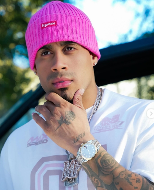 Así se escucha la nueva canción de Michael Flores